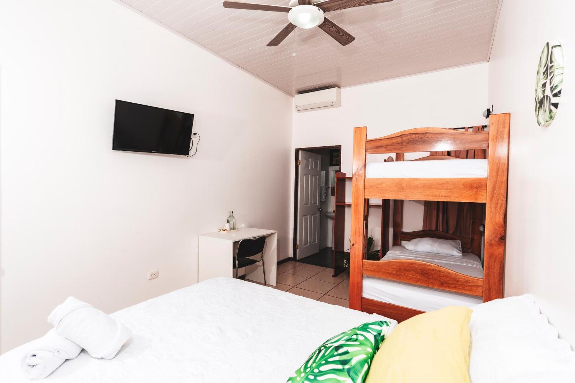 Ukinca B&B อูวีตา ภายนอก รูปภาพ